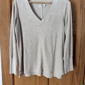 Women's V-Neck Top
